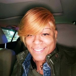 Meet your Posher, Latonya